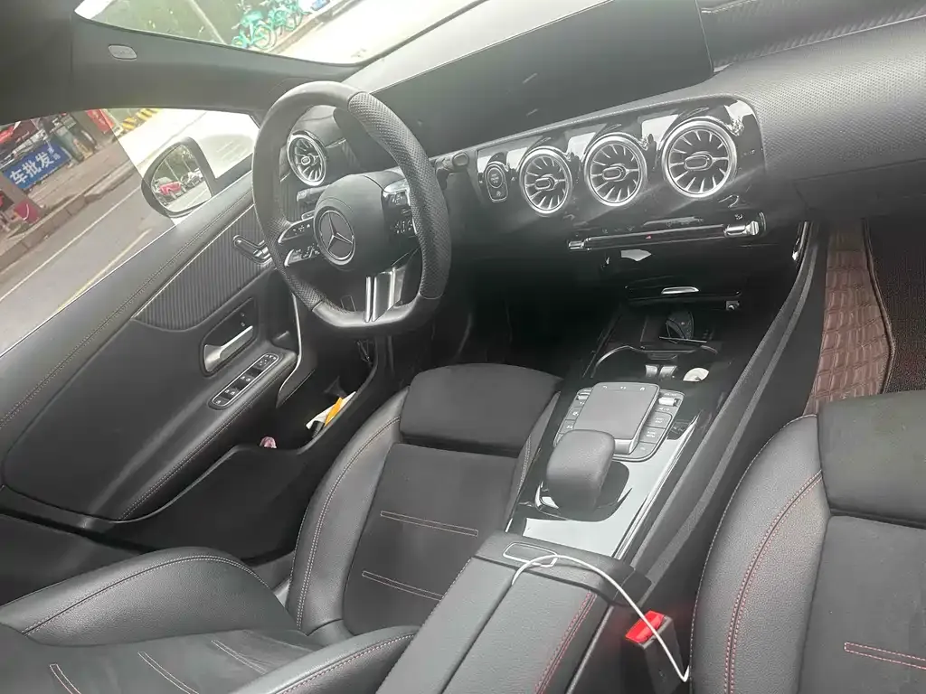 Mercedes-Benz A-Class 2024 из CN, фото 4