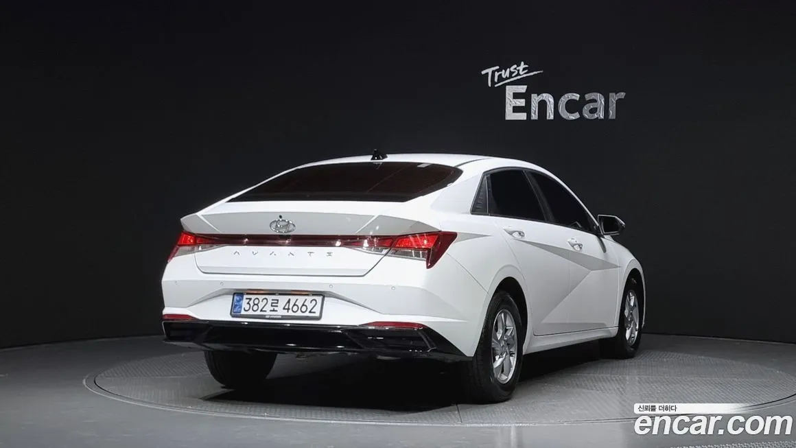 Hyundai AVANTE — фото 2