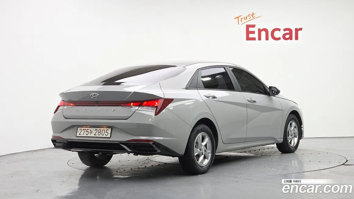 Hyundai AVANTE — фото 2