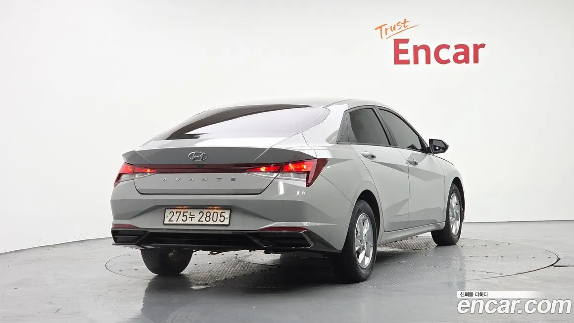 Hyundai AVANTE — фото 4