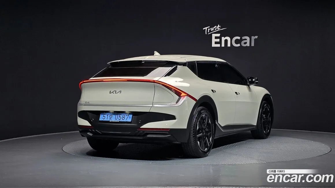 Kia EV6 — фото 2