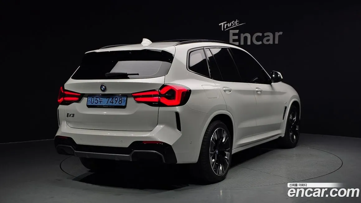BMW iX3 2024 из KR, фото 2