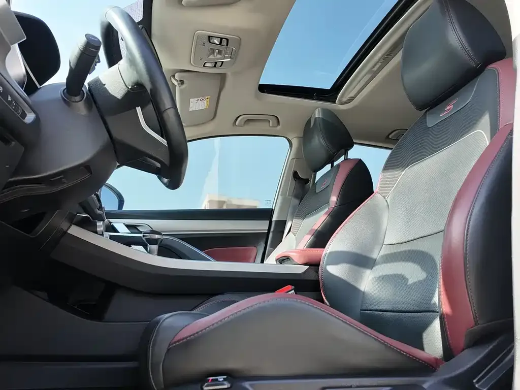 Geely Binyue 2022 из CN, фото 10