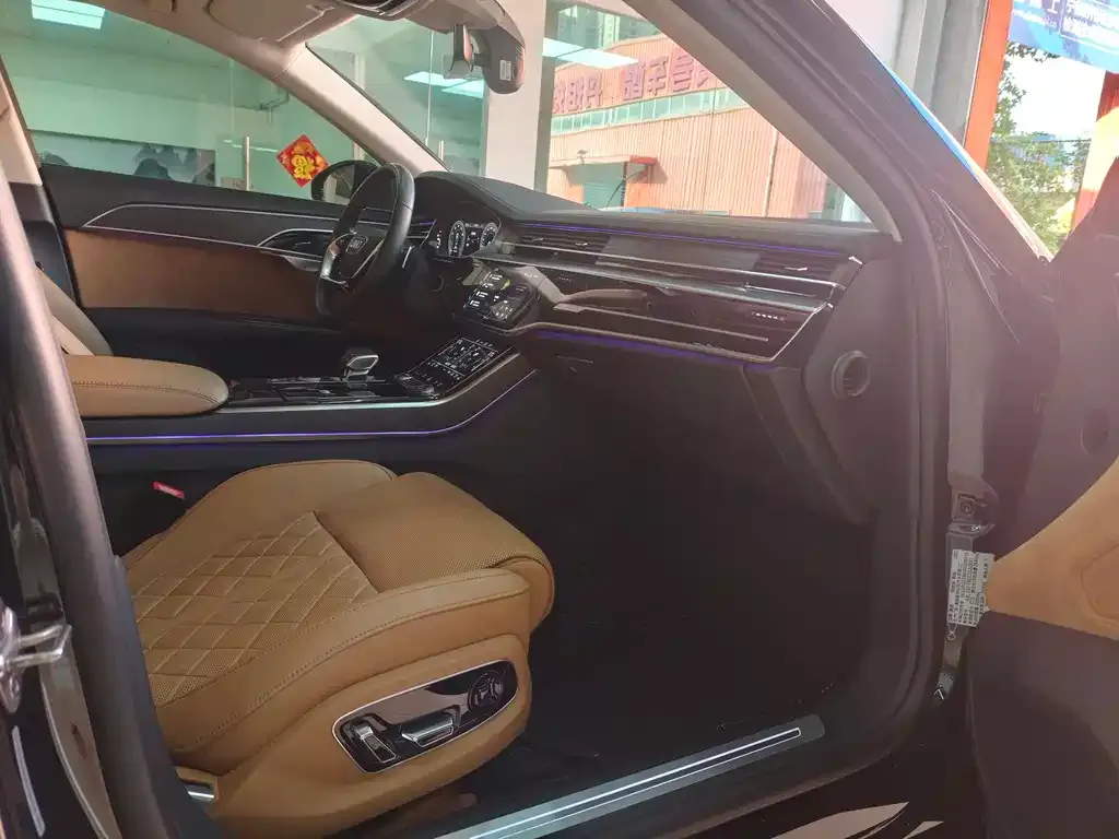 Audi A8 2023 из CN, фото 5