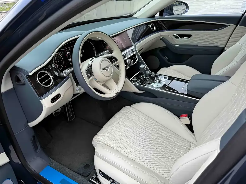 Bentley Flying Spur PHEV 2022 из CN, фото 4
