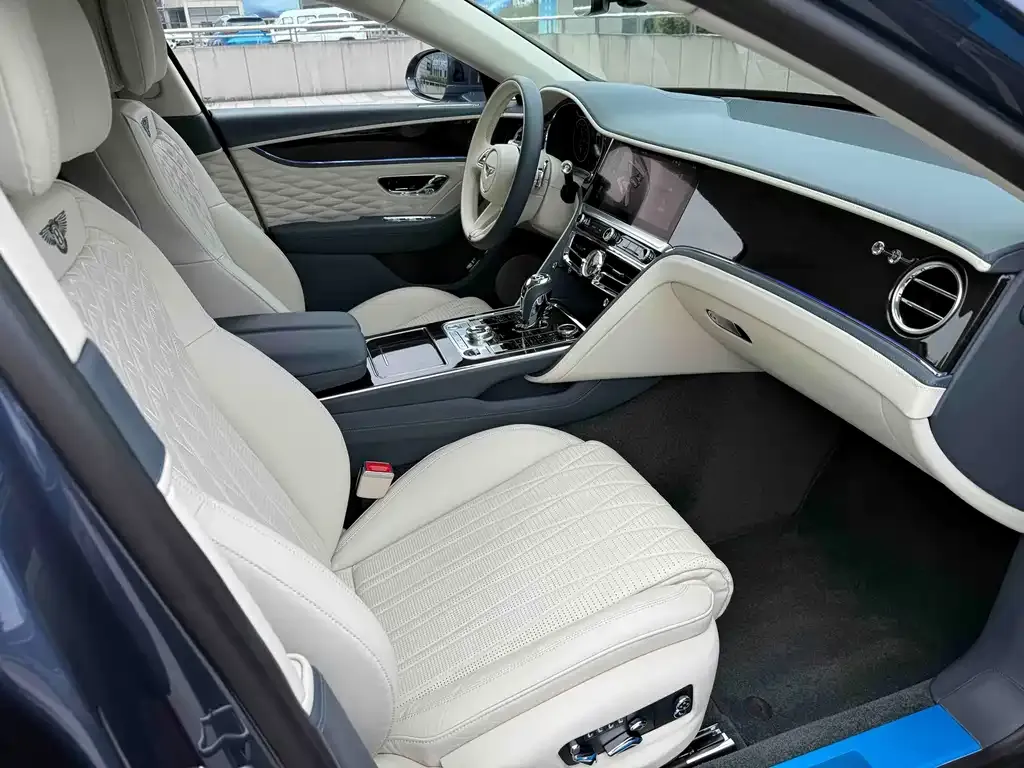 Bentley Flying Spur PHEV 2022 из CN, фото 6