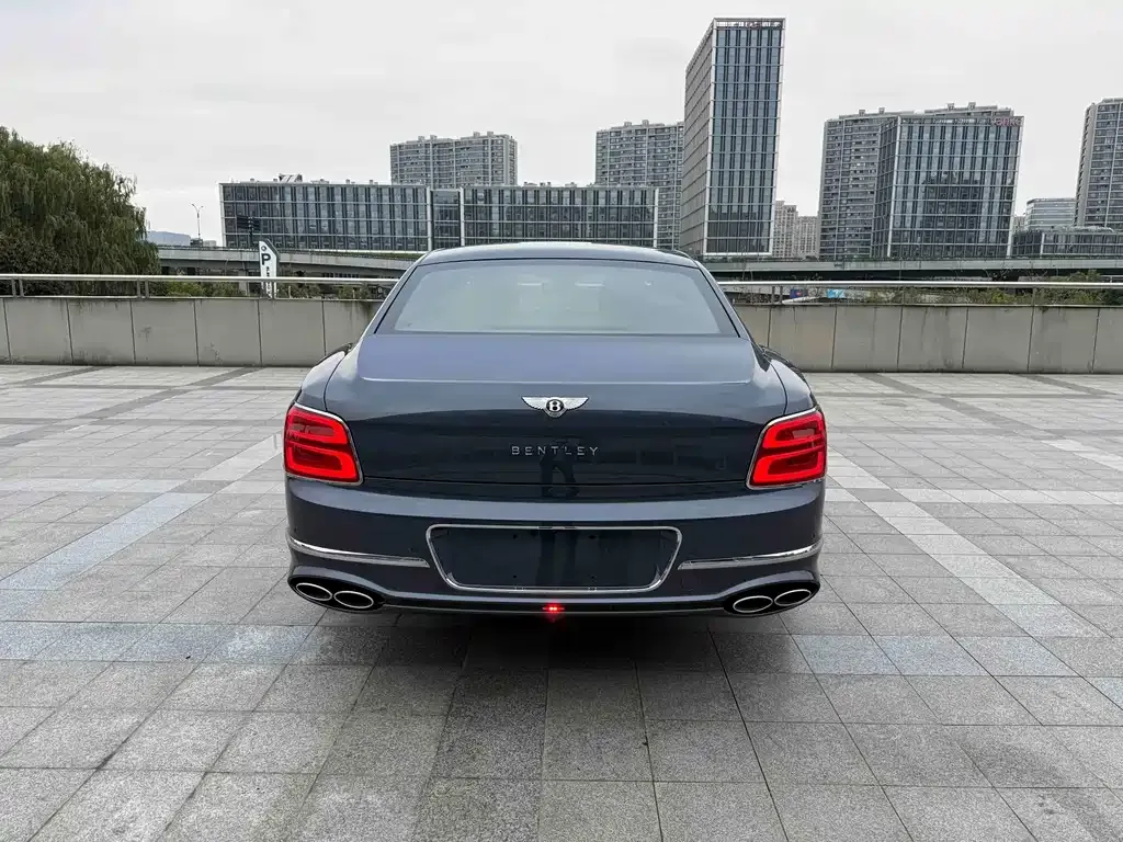 Bentley Flying Spur PHEV 2022 из CN, фото 8