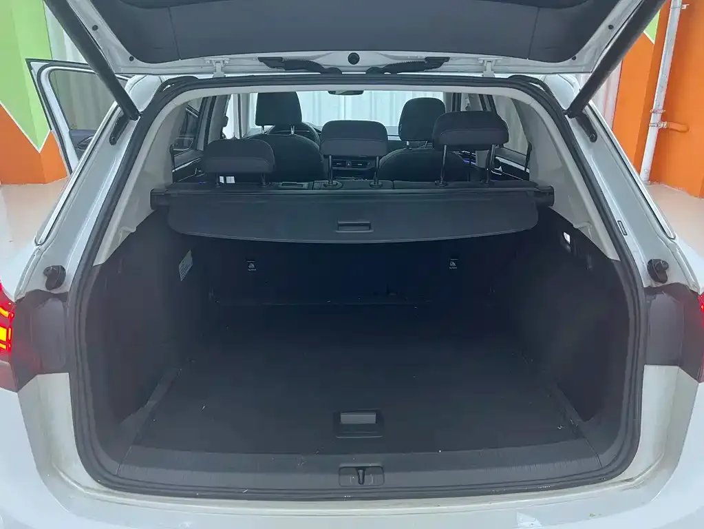 Volkswagen GTE PHEV 2022 из CN, фото 6