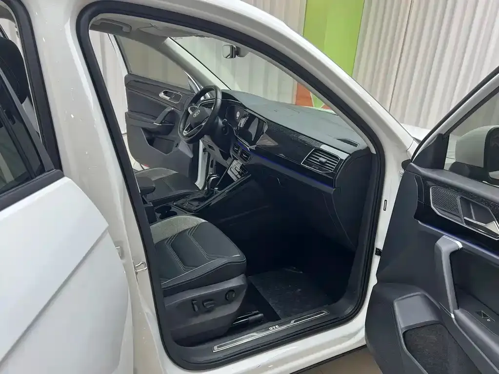 Volkswagen GTE PHEV 2022 из CN, фото 8