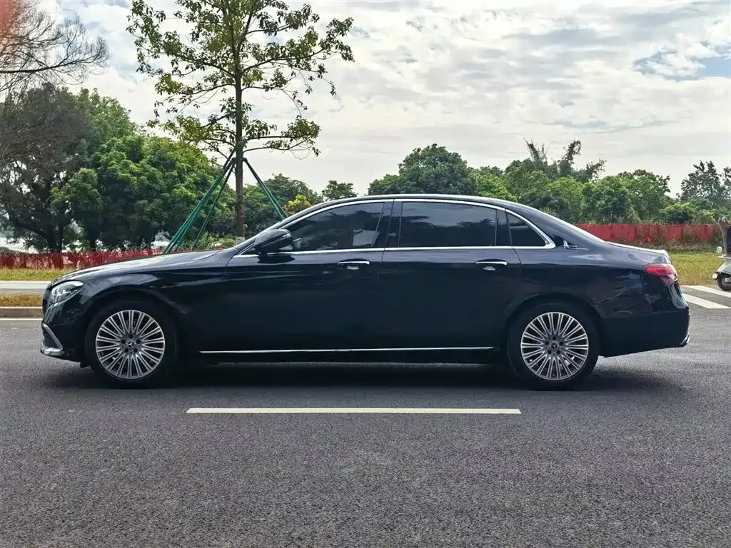 Mercedes-Benz E-Class 2023 из CN, фото 4