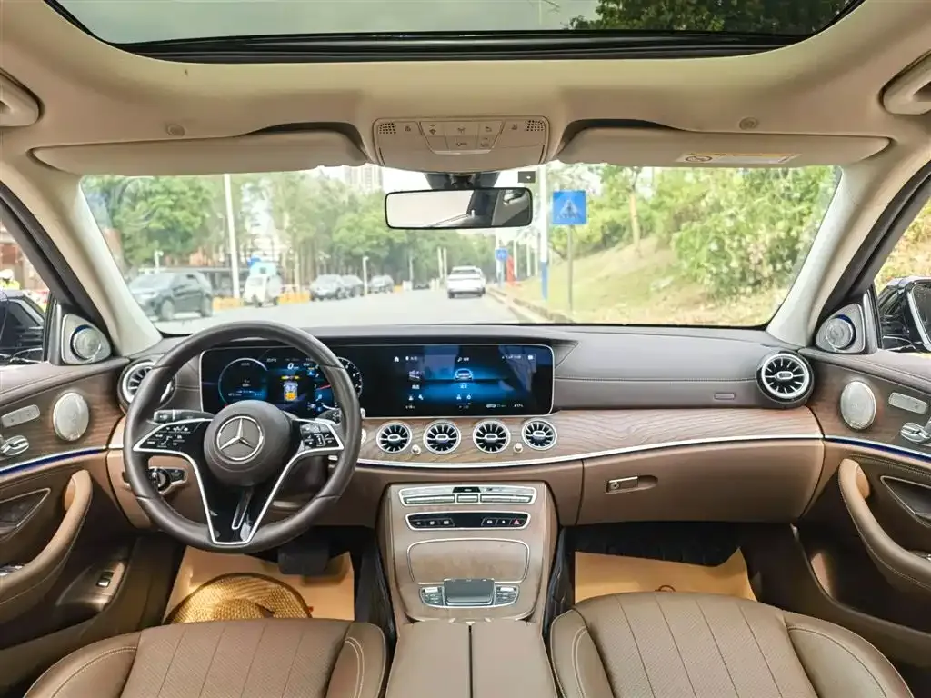 Mercedes-Benz E-Class 2023 из CN, фото 8