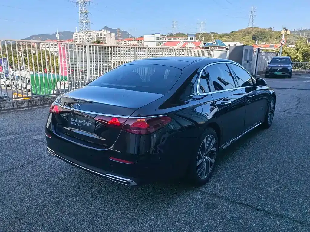 Mercedes-Benz E-Class 2024 из CN, фото 3