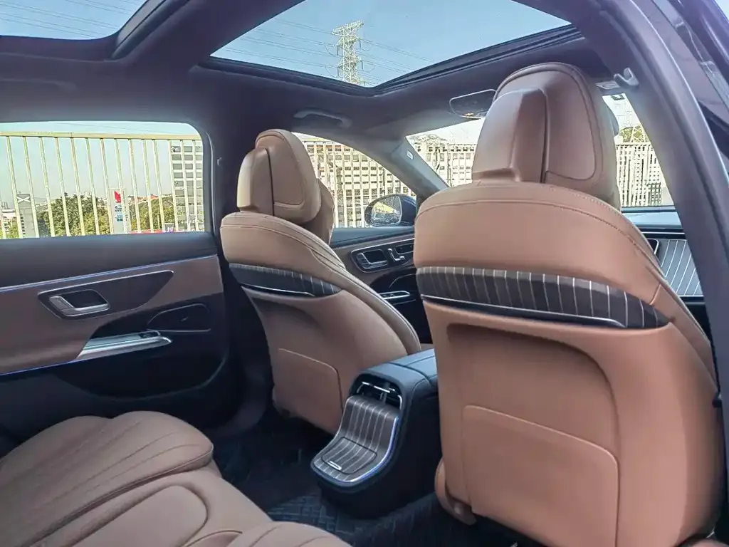 Mercedes-Benz E-Class 2024 из CN, фото 7