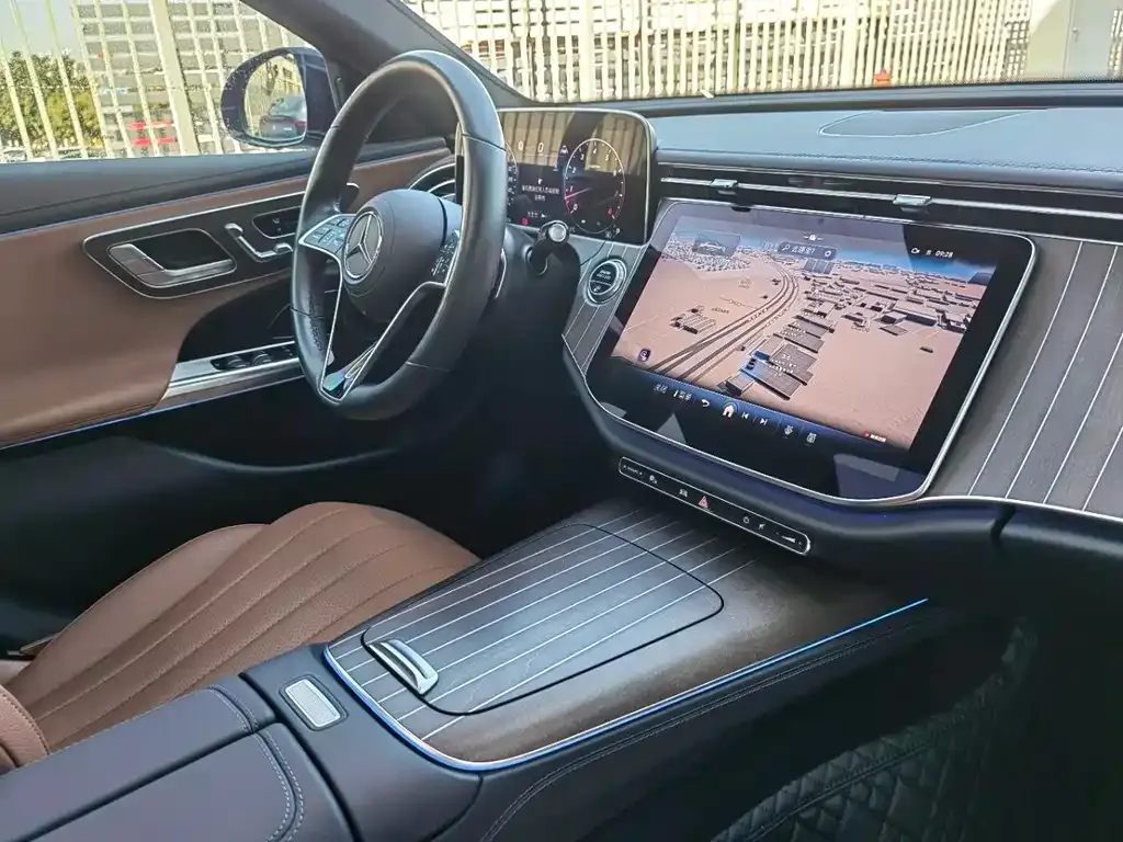 Mercedes-Benz E-Class 2024 из CN, фото 8