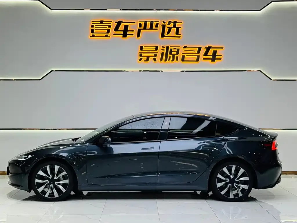 Tesla Model 3 2024 из CN, фото 3