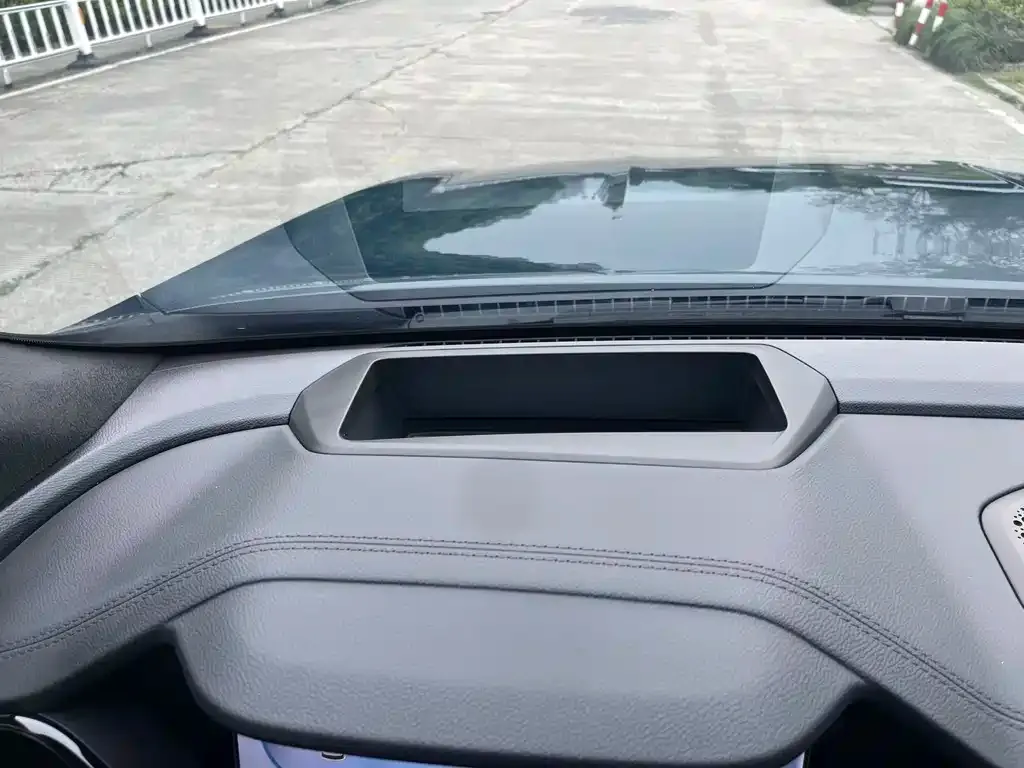 Geely Xingyue L 2023 из CN, фото 10