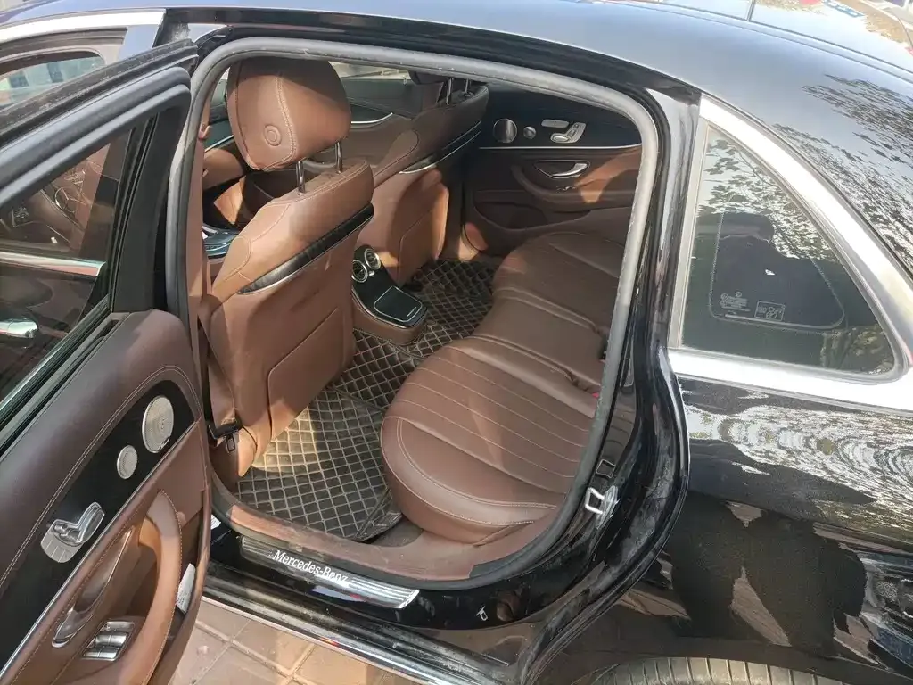 Mercedes-Benz E-Class 2023 из CN, фото 8