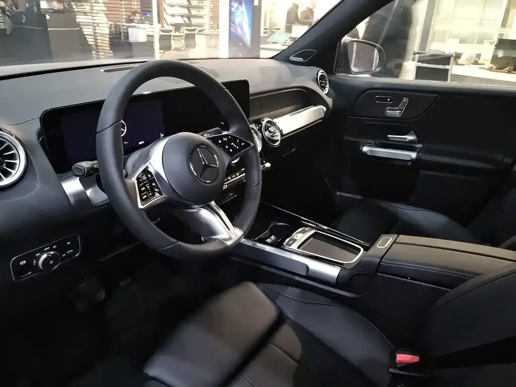 Mercedes-Benz EQB 2025 из CN, фото 3