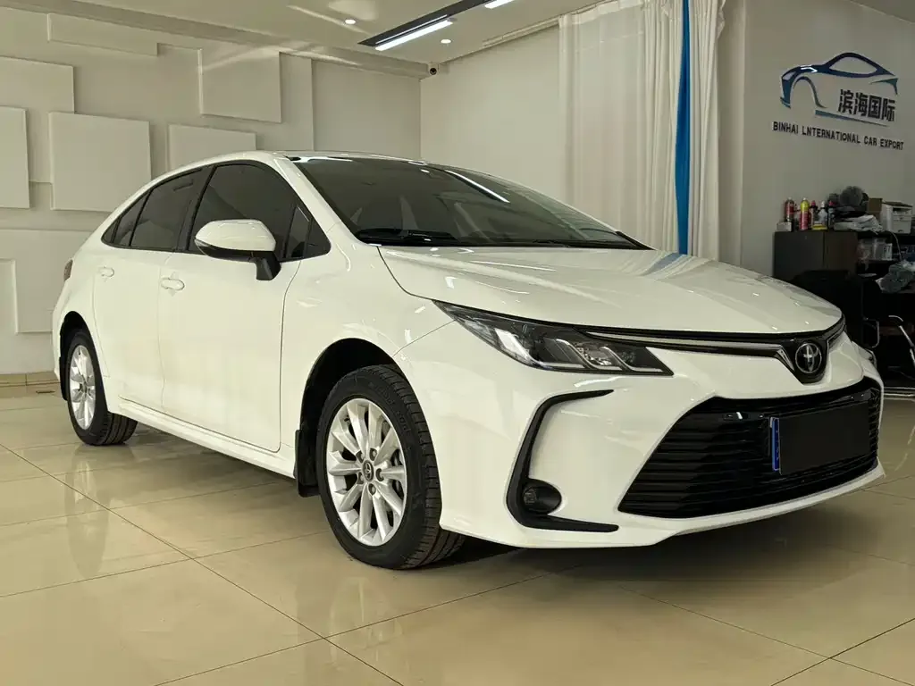 Toyota Corolla 2022 из CN, фото 3