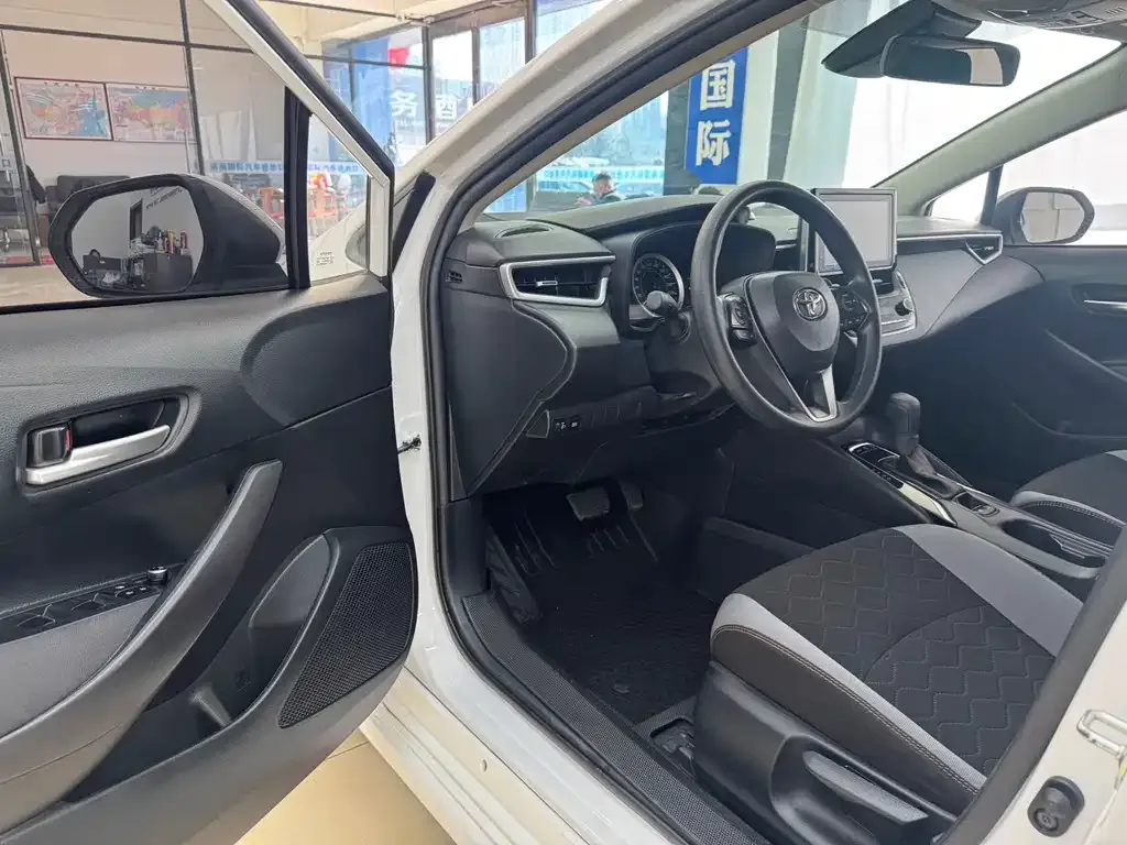 Toyota Corolla 2022 из CN, фото 7