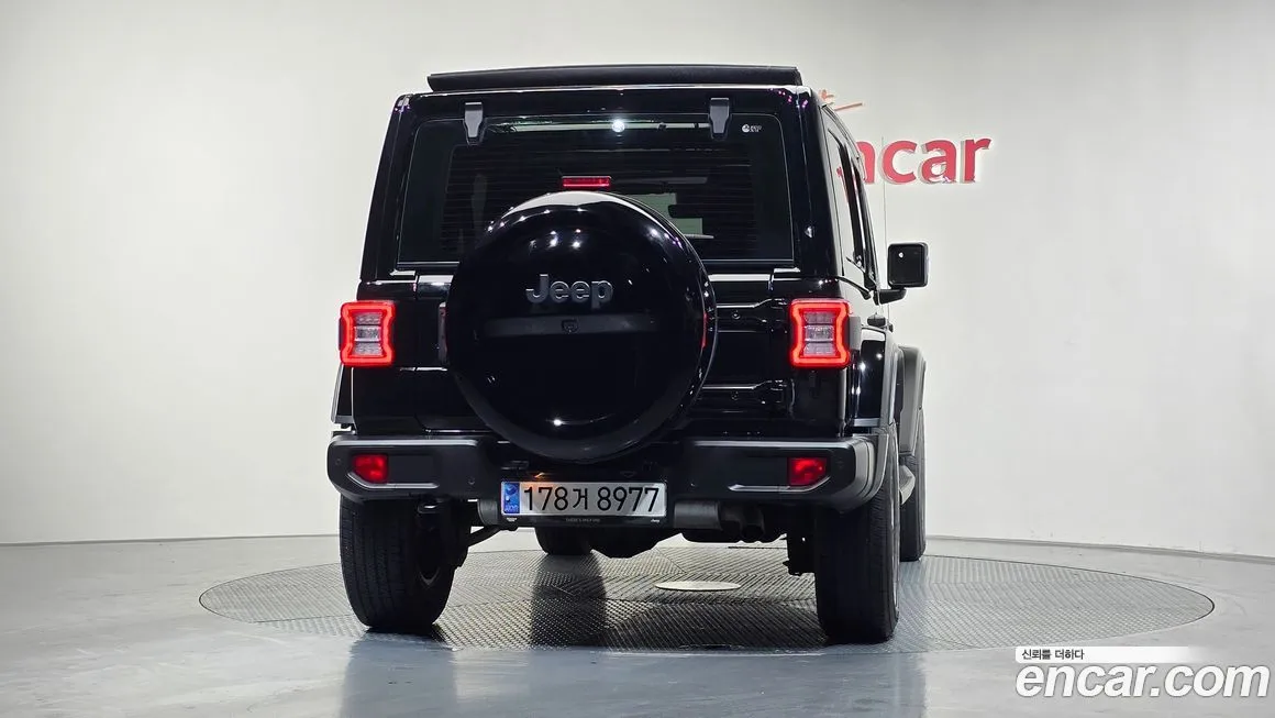 Jeep Wrangler 2022 из KR, фото 4
