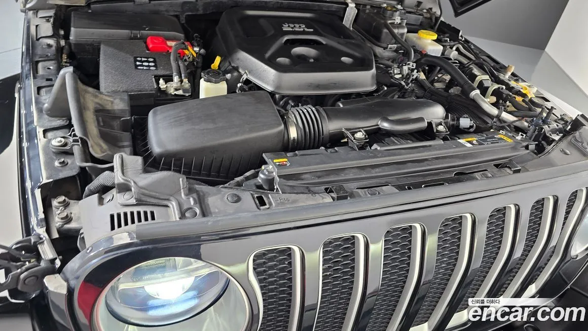 Jeep Wrangler 2022 из KR, фото 6