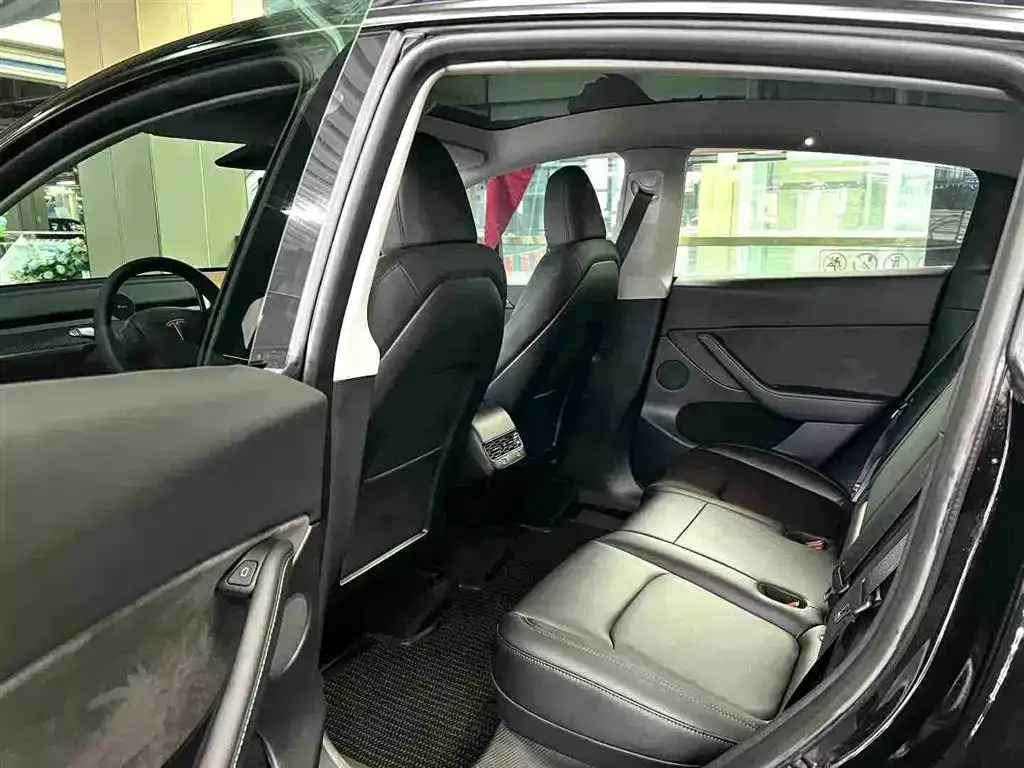 Tesla Model Y 2022 из CN, фото 5