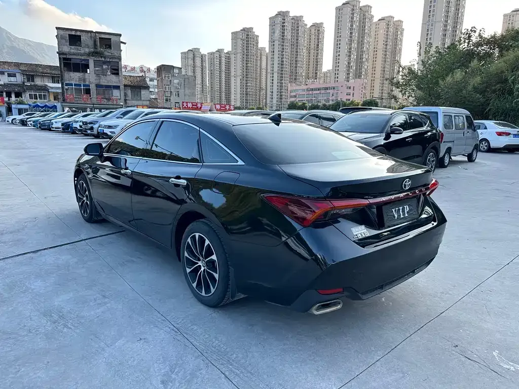 Toyota Avalon 2023 из CN, фото 3
