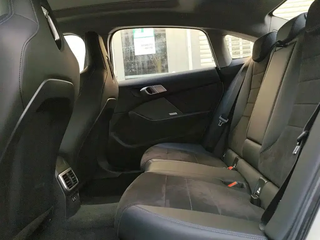 BMW 2 Series 2025 из CN, фото 5