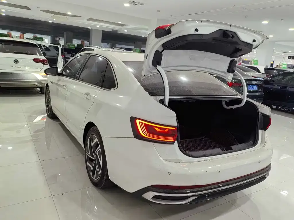 Volkswagen Sagitar 2022 из CN, фото 6
