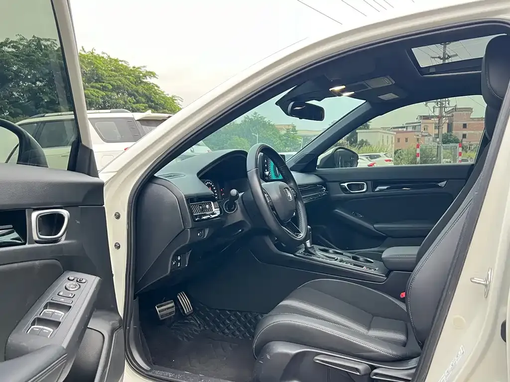 Honda Civic 2023 из CN, фото 4