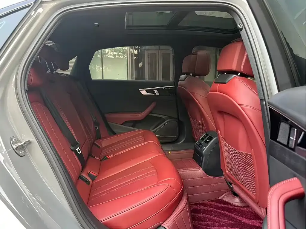 Audi A4L 2025 из CN, фото 8