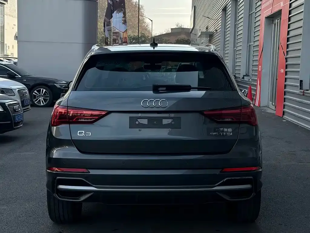 Audi Q3 2021 из CN, фото 4