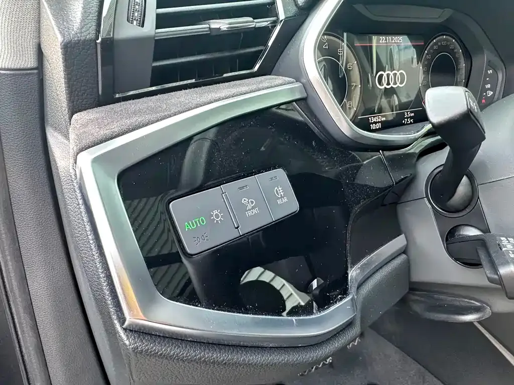 Audi Q3 2021 из CN, фото 8