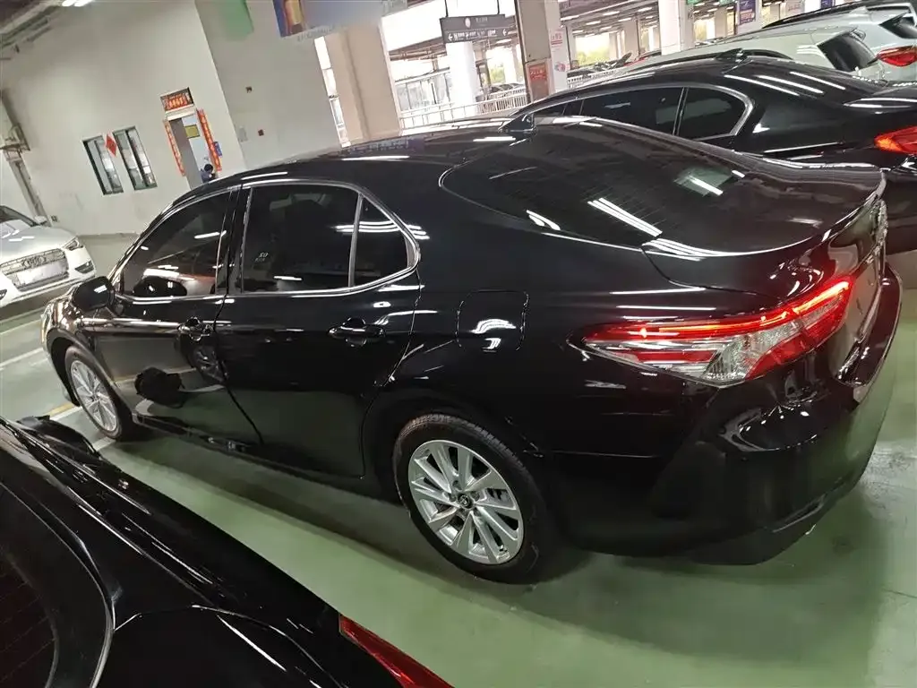 Toyota Camry 2023 из CN, фото 5