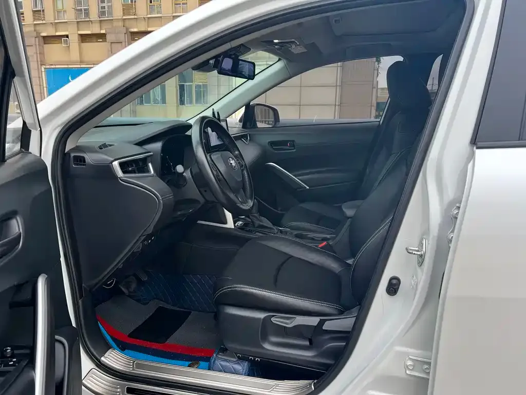 Toyota Corolla Cross 2023 из CN, фото 4