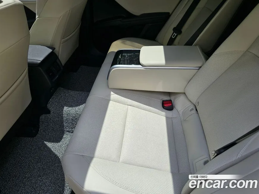 Toyota Camry 2025 из KR, фото 10