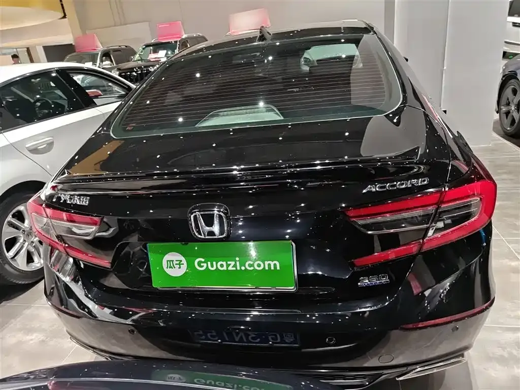 Honda Accord — фото 6