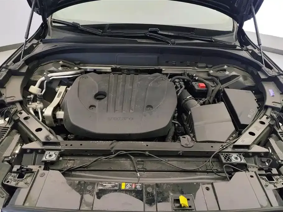 Volvo XC60 2023 из CN, фото 10