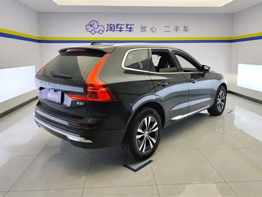 Volvo XC60 2023 из CN, фото 3