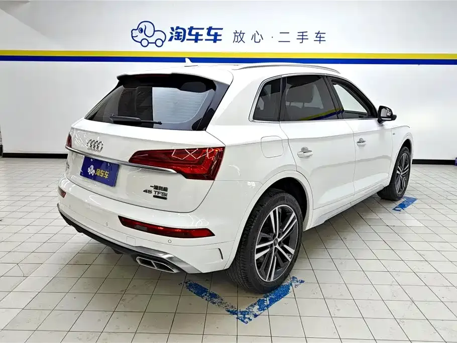 Audi Q5L 2021 из CN, фото 3