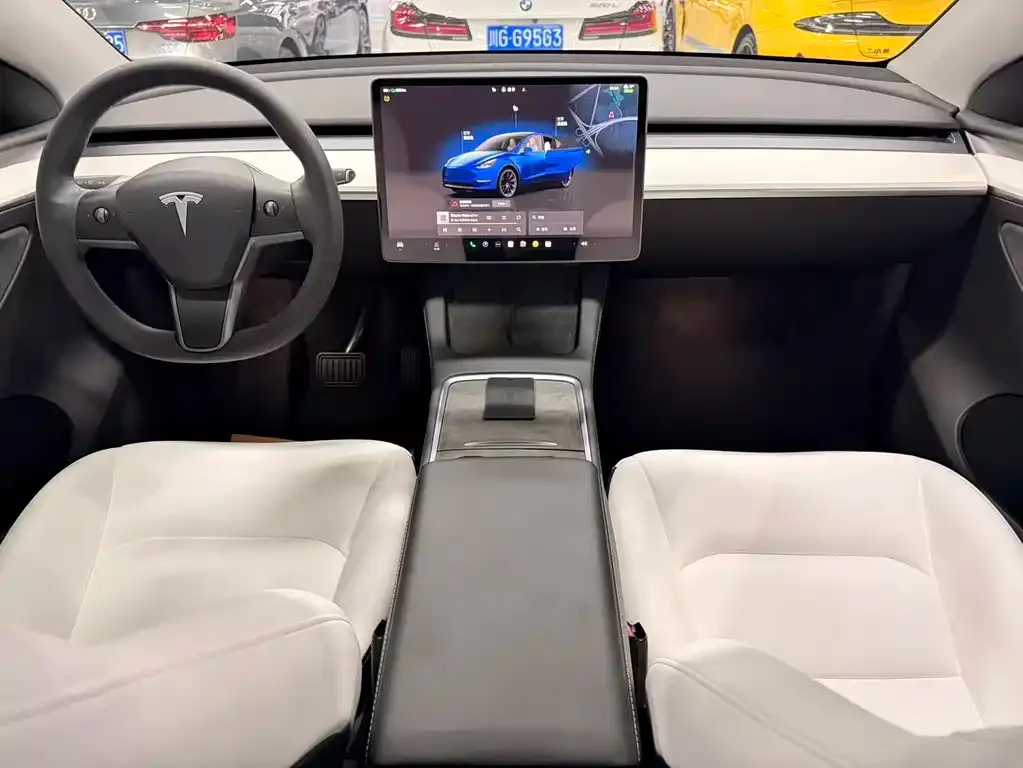 Tesla Model Y 2023 из CN, фото 7