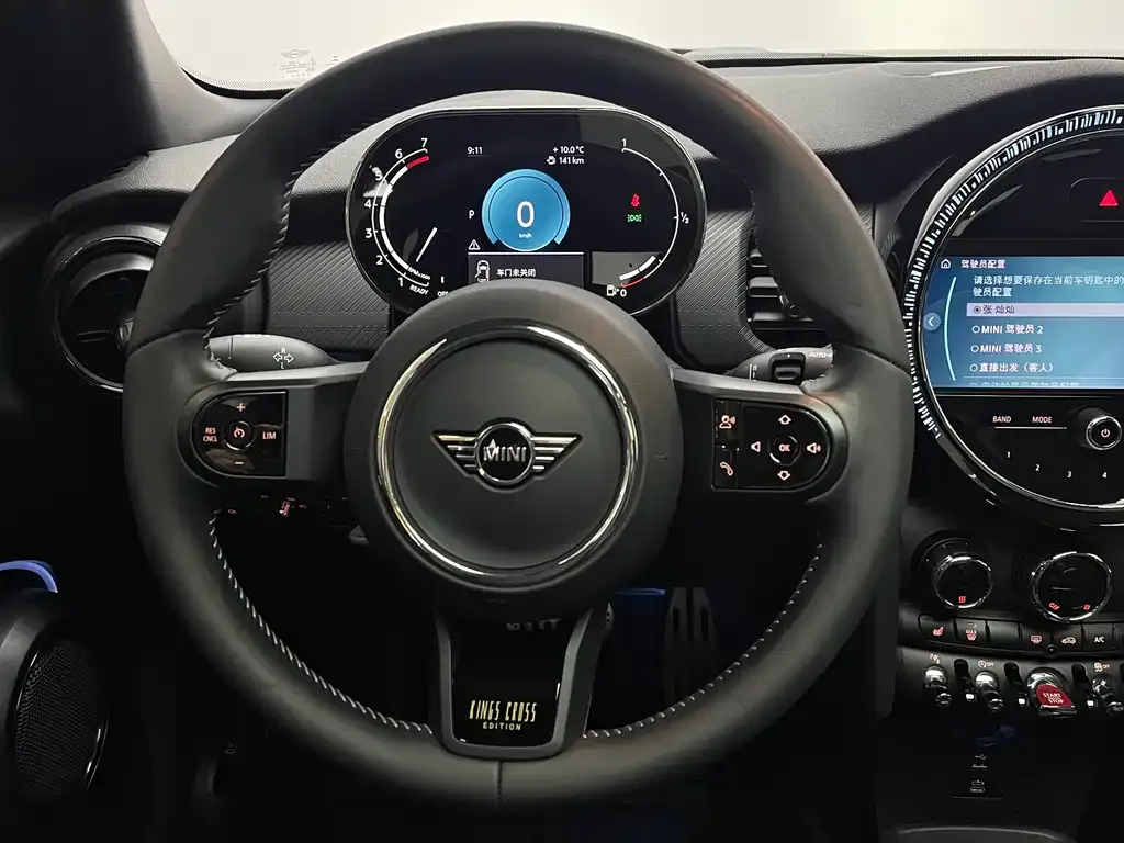 MINI Cooper (3-door) 2023 из CN, фото 10