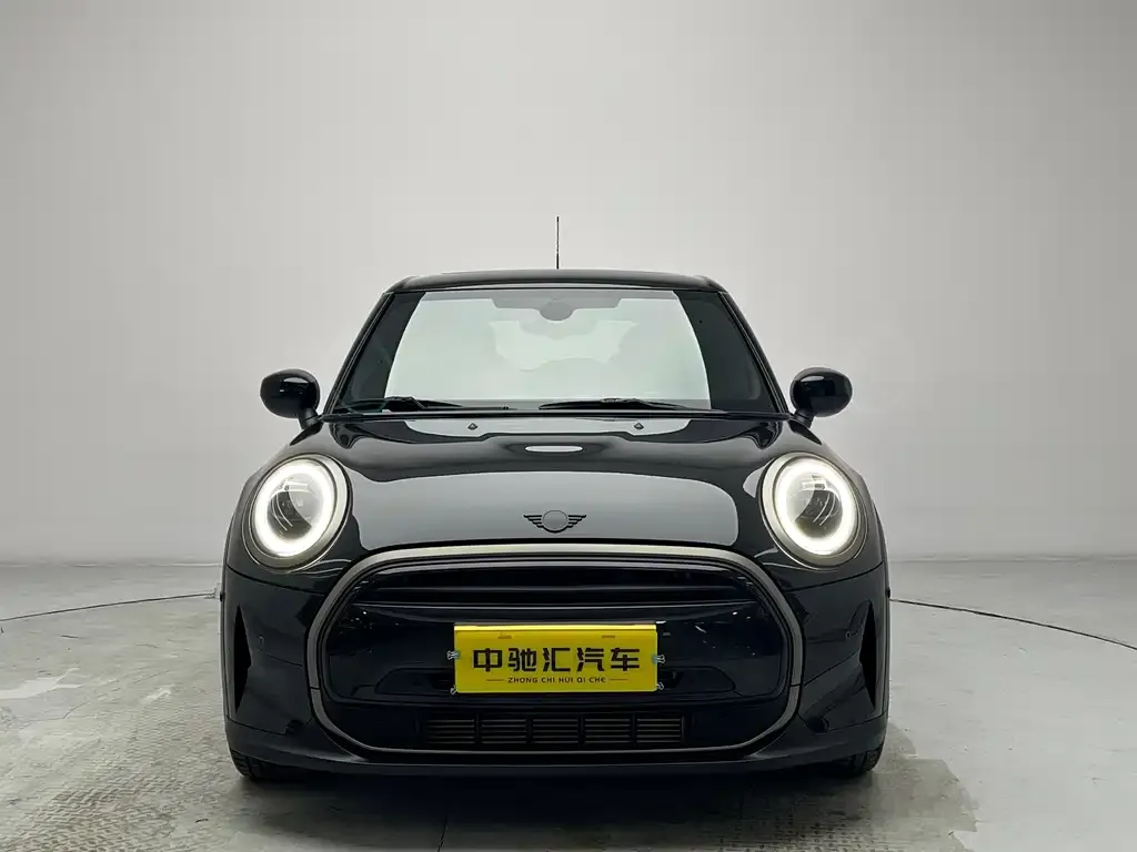 MINI Cooper (3-door) 2023 из CN, фото 2