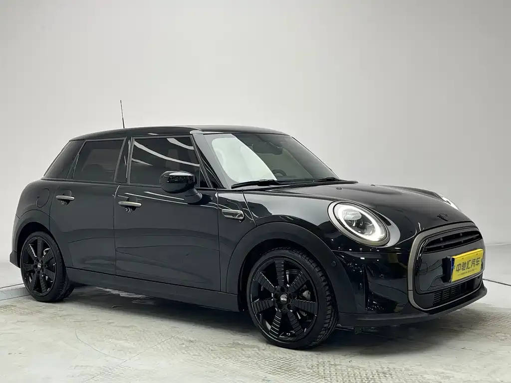 MINI Cooper (3-door) 2023 из CN, фото 3