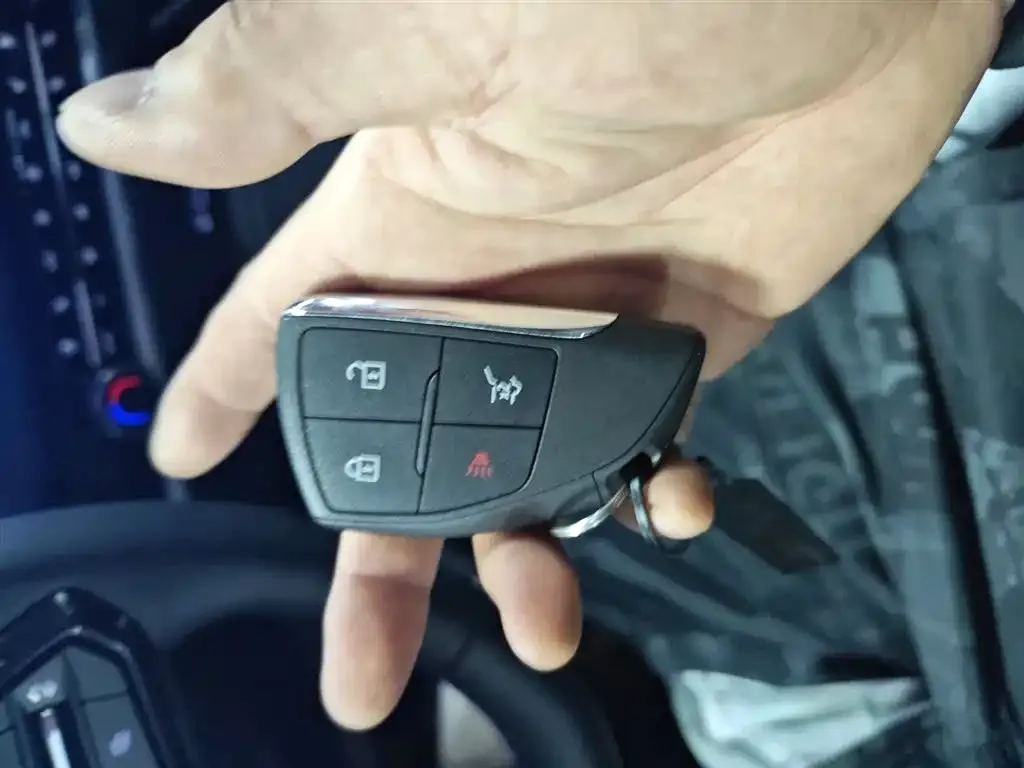 Chevrolet Plus 2025 из CN, фото 9