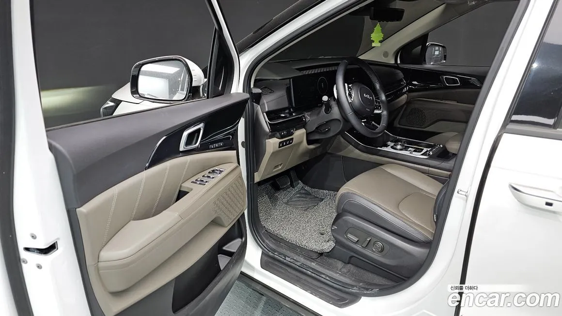 Kia Carnival — фото 10