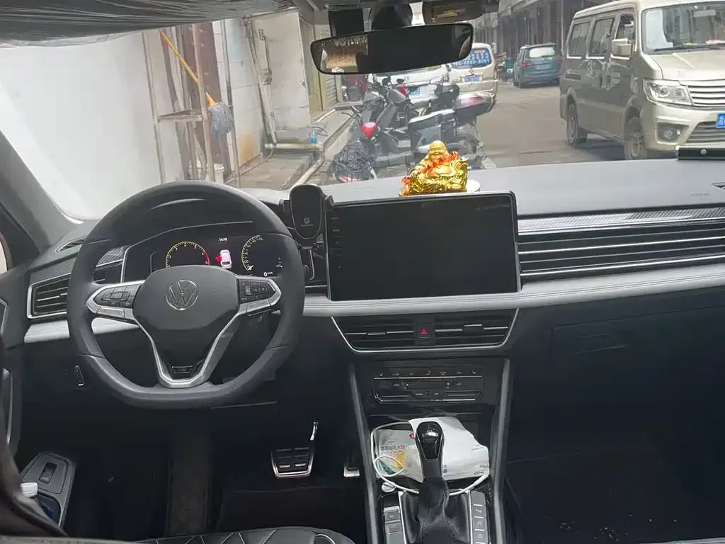Volkswagen Tiguan L 2024 из CN, фото 4