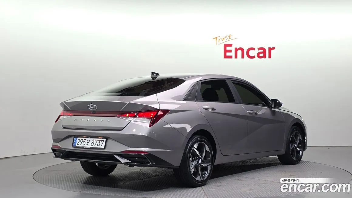 Hyundai AVANTE — фото 2