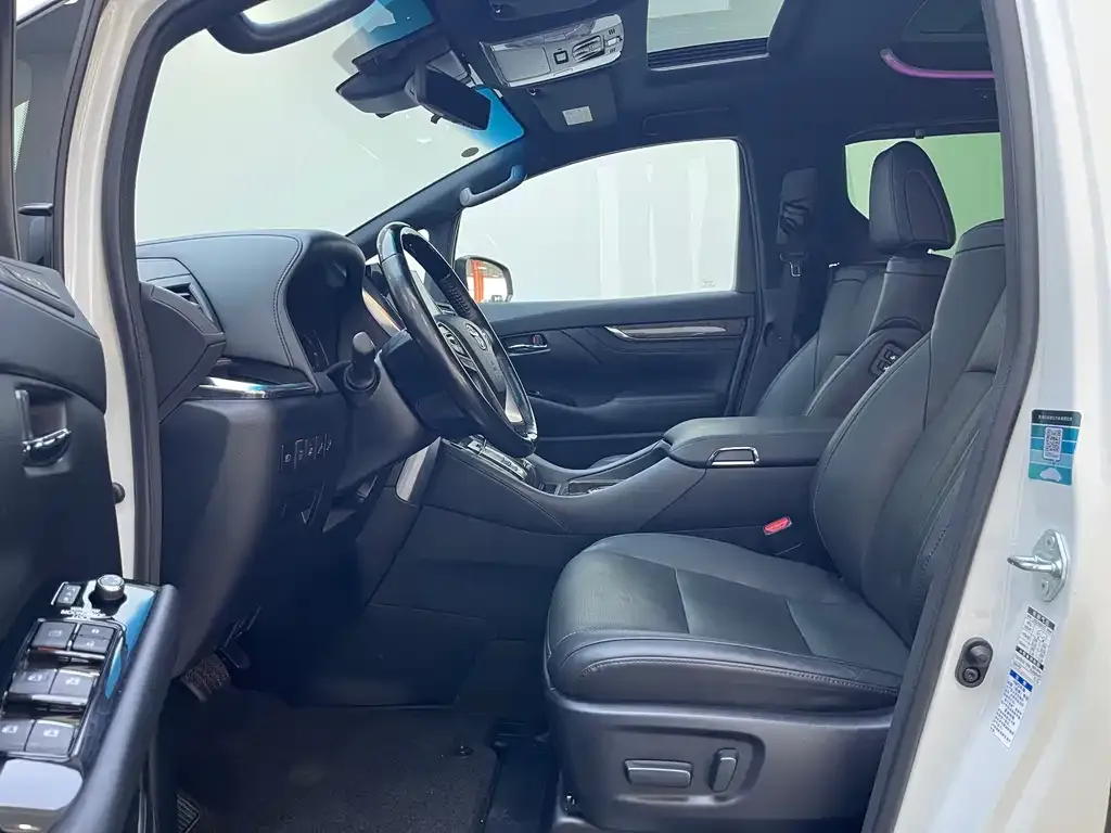 Toyota Alphard 2021 из CN, фото 4